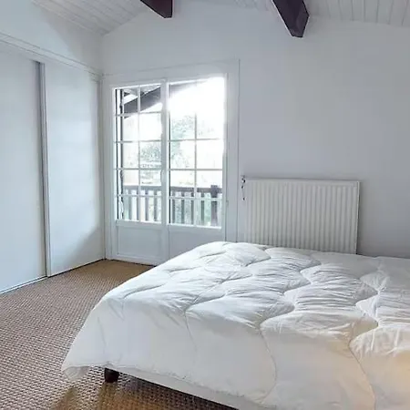 Bask'aise O Pyla Villa *